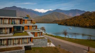 Фото Отель Kvareli Lake Resort г. Кварели 4