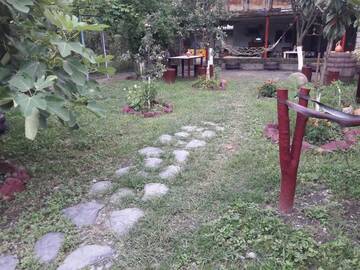Фото номера Трехместный номер с ванной комнатой Хостелы Hotel E U R O P E г. Кварели 21