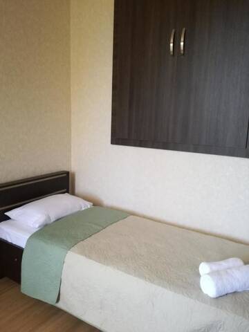 Фото номера Четырехместный номер с собственной ванной комнатой Мини-отель Guest House Kakheti г. Кварели 11